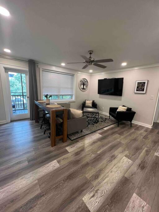 Appartement Cozy Haven In The Cloud à Atlanta Extérieur photo